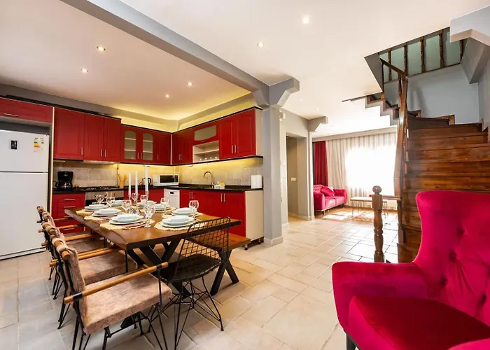 Grand Bright Hotell 3*