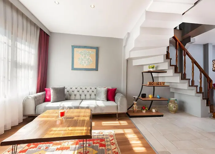 Grand Bright Hotell 3*