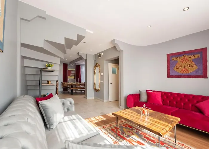 Отель Grand Bright